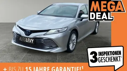 Gebraucht Toyota Camry Executive 218 PS (160 kW) 2020 Silber Limousine