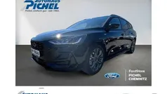 Schwarz(metallic) Gebraucht 2024 Ford Focus ST-Line Kombi | 25.845 € (Fairer Preis)