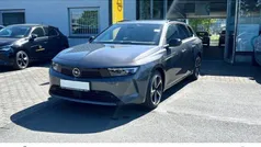 Grau Neu 2025 Opel Astra Edition Kombi | 27.790 € (Superpreis)