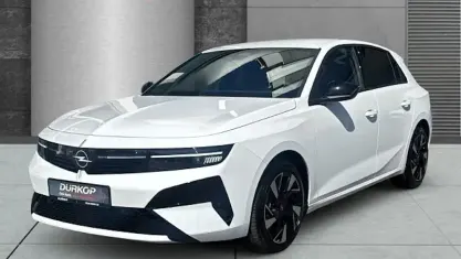 Neu Opel Astra 145 PS (106 kW) 2026 Weiß Limousine