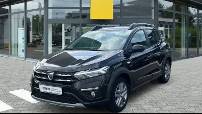 Occasion Dacia Sandero Essentiel 91 ch (66 kW) 2022 Noir Berline