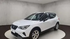 Nevada weiß metallic/midnight schwarz metallic Gebraucht 2023 Seat Arona FR SUV | 20.950 € (Fairer Preis)