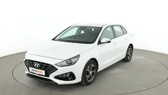 Weiß Gebraucht 2021 Hyundai i30 Edition 30 Limousine | 12.010 € (Fairer Preis)