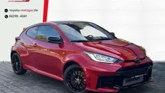 Karminarot metallic Neu 2024 Toyota Yaris Kleinwagen | 48.820 € (Guter Preis)