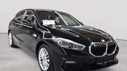 Gebraucht BMW 120 Advantage 178 PS (130 kW) 2022 Schwarz uni Limousine