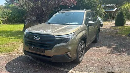 Grün Neu 2025 Subaru Forester Exclusive+ SUV | 42.900 € (Fairer Preis)