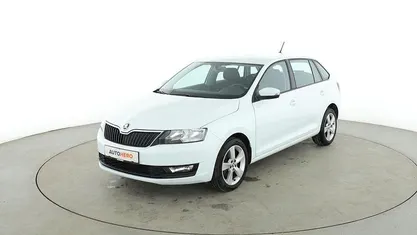 Weiß Gebraucht 2019 Skoda Rapid Cool Edition Limousine | 11.200 € (Fairer Preis)