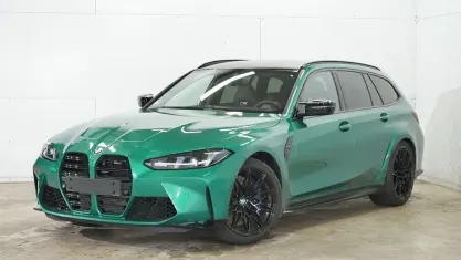 Begagnad BMW M3 Performance 530 HK (389 kW) 2025 Grön Kombi