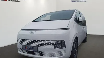 Gebraucht Hyundai Staria Prime 177 PS (130 kW) 2024 Creamy white Van / Kleinbus