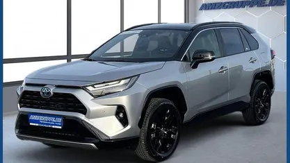 Lichtsilber Neu 2025 Toyota RAV4 Hybrid SUV | 43.990 € (Fairer Preis)