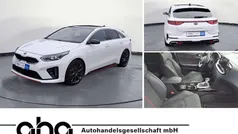 Weiß Gebraucht 2020 Kia ProCeed Kleinwagen | 20.460 € (Fairer Preis)