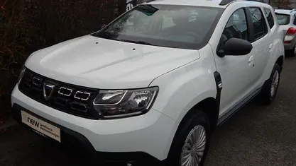 Gebraucht Dacia Duster Comfort 116 PS (85 kW) 2021 Arktisweiss SUV