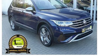 Blau Gebraucht 2023 VW Tiguan Allspace Elegance SUV | 37.950 € (Guter Preis)