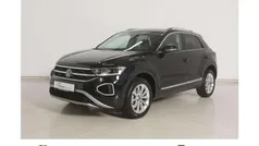 Deep black perleffekt Gebraucht 2024 VW T-Roc Style SUV | 28.940 € (Fairer Preis)