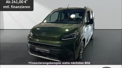 Neu Toyota Proace Verso City 110 PS (80 kW) 2026 Backpacker chaki metallic Kombi