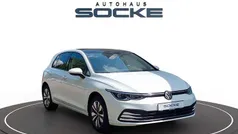 Gebraucht 2024 VW Golf VIII Move Limousine | 25.985 € (Fairer Preis)