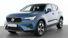 Blau Gebraucht 2024 Volvo XC40 Core SUV | 35.990 € (Fairer Preis)