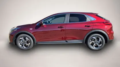 Neu Kia XCeed 150 PS (110 kW) 2026 Rot SUV