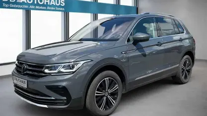 Gebraucht VW Tiguan Elegance 245 PS (180 kW) 2024 Grau SUV