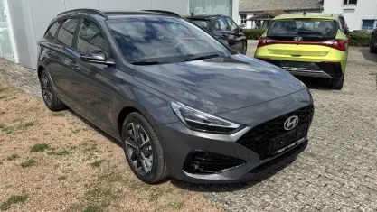 Neu Hyundai i30 Trend 150 PS (110 kW) 2026 Ecotronic grey Kombi