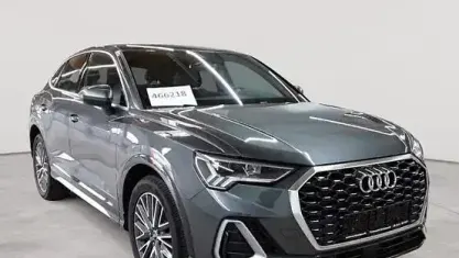 Usata Audi Q3 Sportback S-Line 150 CV (110 kW) 2025 Grigio SUV