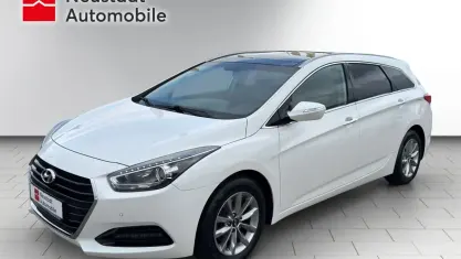 Gebraucht Hyundai i40 Trend 141 PS (103 kW) 2016 Weiß Kombi