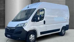 Cassablanca weiß Gebraucht 2023 Opel Movano Edition Van | 25.990 € (Fairer Preis)