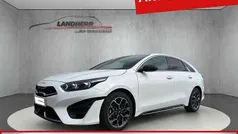 Deluxe white Neu 2025 Kia ProCeed GT-Line Kleinwagen | 26.690 € (Fairer Preis)