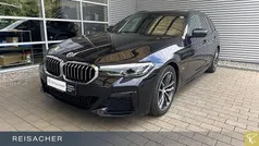 Carbonschwarz metallic Gebraucht 2022 BMW 520 Efficient Dynamics Kombi | 36.199 € (Fairer Preis)