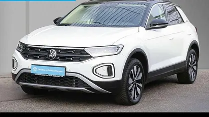 Pure white Gebraucht 2025 VW T-Roc Goal SUV | 29.980 € (Fairer Preis)