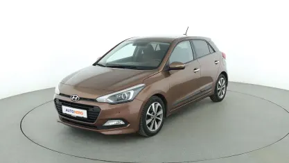 Gebraucht Hyundai i20 Style 120 PS (88 kW) 2017 Braun Limousine