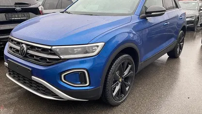 Gebraucht 2025 VW T-Roc Style SUV | 36.875 € (Fairer Preis)