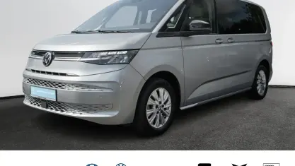 Gebraucht VW Multivan Life 110 PS (80 kW) 2025 Silber Van / Kleinbus