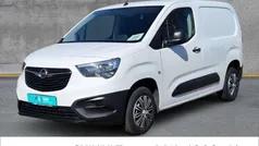 Weiß Gebraucht 2019 Opel Combo Selection Van / Kleinbus | 12.880 € (Guter Preis)