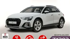 Weiß Neu 2025 Audi A3 Ambiente Limousine | 32.288 € (Superpreis)