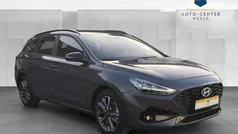 Grau Gebraucht 2024 Hyundai i30 Advantage Kombi | 21.889 € (Fairer Preis)