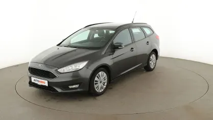 Gebraucht Ford Focus Business Edition 125 PS (91 kW) 2017 Grau Kombi