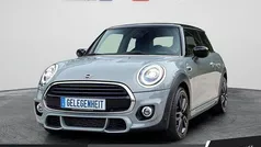 Moonwalk grey (metallic) Gebraucht 2021 Mini John Cooper Works Kleinwagen | 19.980 € (Guter Preis)