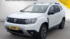 Weiß Gebraucht 2021 Dacia Duster Celebration SUV | 16.950 € (Fairer Preis)