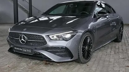 Metalliclack mountaingrau Gebraucht 2024 Mercedes CLA200 AMG Coupé | 35.990 € (Fairer Preis)