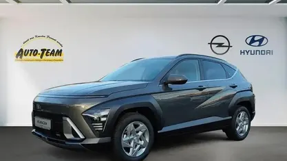 Gebraucht Hyundai Kona Trend 120 PS (88 kW) 2024 Ecotronic grey mineraleffekt SUV