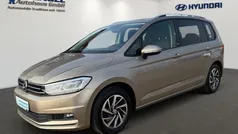 Beige Gebraucht 2018 VW Touran Sound Van / Kleinbus | 17.650 € (Guter Preis)