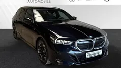 Carbonschwarz metallic Gebraucht 2024 BMW i5 Comfort Edition Limousine | 76.800 € (Guter Preis)