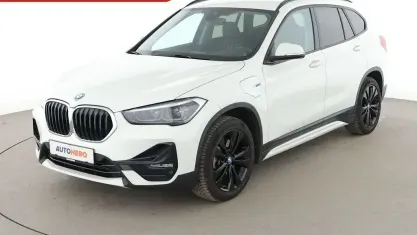 Gebraucht BMW X1 Sport Line 220 PS (161 kW) 2022 Weiß SUV