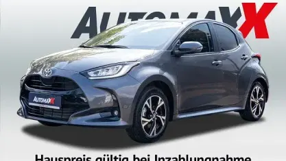 Neu Toyota Yaris 116 PS (85 kW) 2026 Grau Kleinwagen
