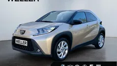 Beige Gebraucht 2022 Toyota Aygo Pulse Kleinwagen | 16.760 € (Fairer Preis)