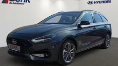 Cypress green Neu 2025 Hyundai i30 Advantage Limousine | 25.990 € (Fairer Preis)