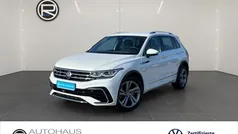 Weiß Gebraucht 2022 VW Tiguan R-line SUV | 35.680 € (Fairer Preis)