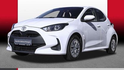 Gebraucht Toyota Yaris Basis 72 PS (52 kW) 2021 Schneeweiß Kleinwagen
