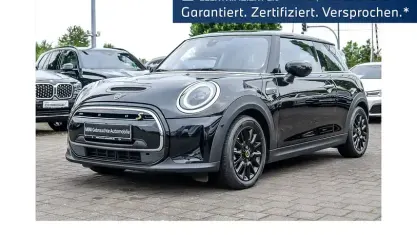 Gebraucht Mini Cooper SE 135 kW (184 PS) 2023 Schwarz Kleinwagen